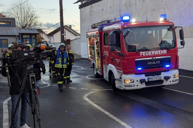 ZDF dreht bei der Feuerwehr in Niederwerth