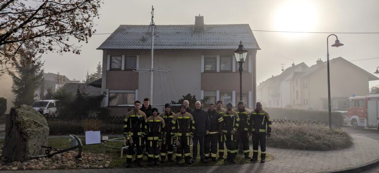 Der neue "Baum" ist aufgestellt